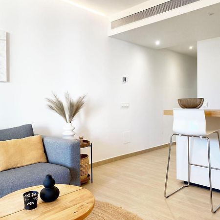 Fantastic Apartment In The Wave Just Steps From Carvajal Beach - Pool And Free Parking Fuengirola Extérieur photo