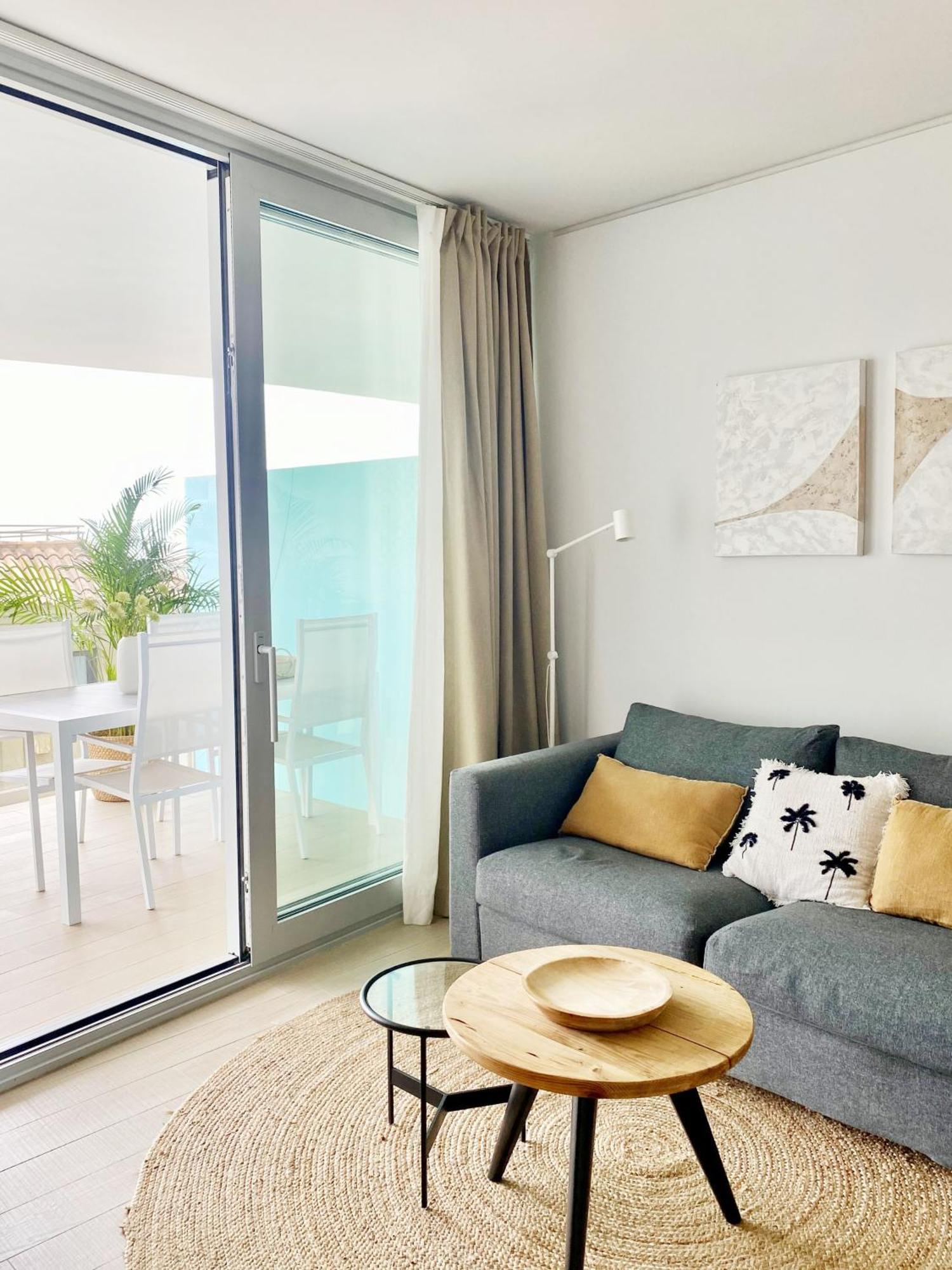 Fantastic Apartment In The Wave Just Steps From Carvajal Beach - Pool And Free Parking Fuengirola Extérieur photo