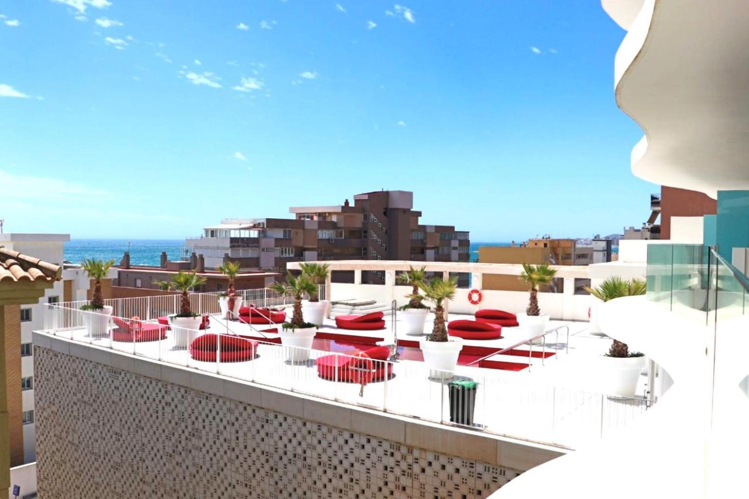 Fantastic Apartment In The Wave Just Steps From Carvajal Beach - Pool And Free Parking Fuengirola Extérieur photo