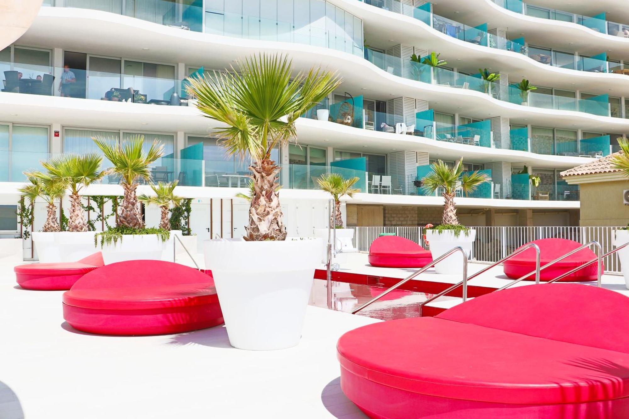 Fantastic Apartment In The Wave Just Steps From Carvajal Beach - Pool And Free Parking Fuengirola Extérieur photo